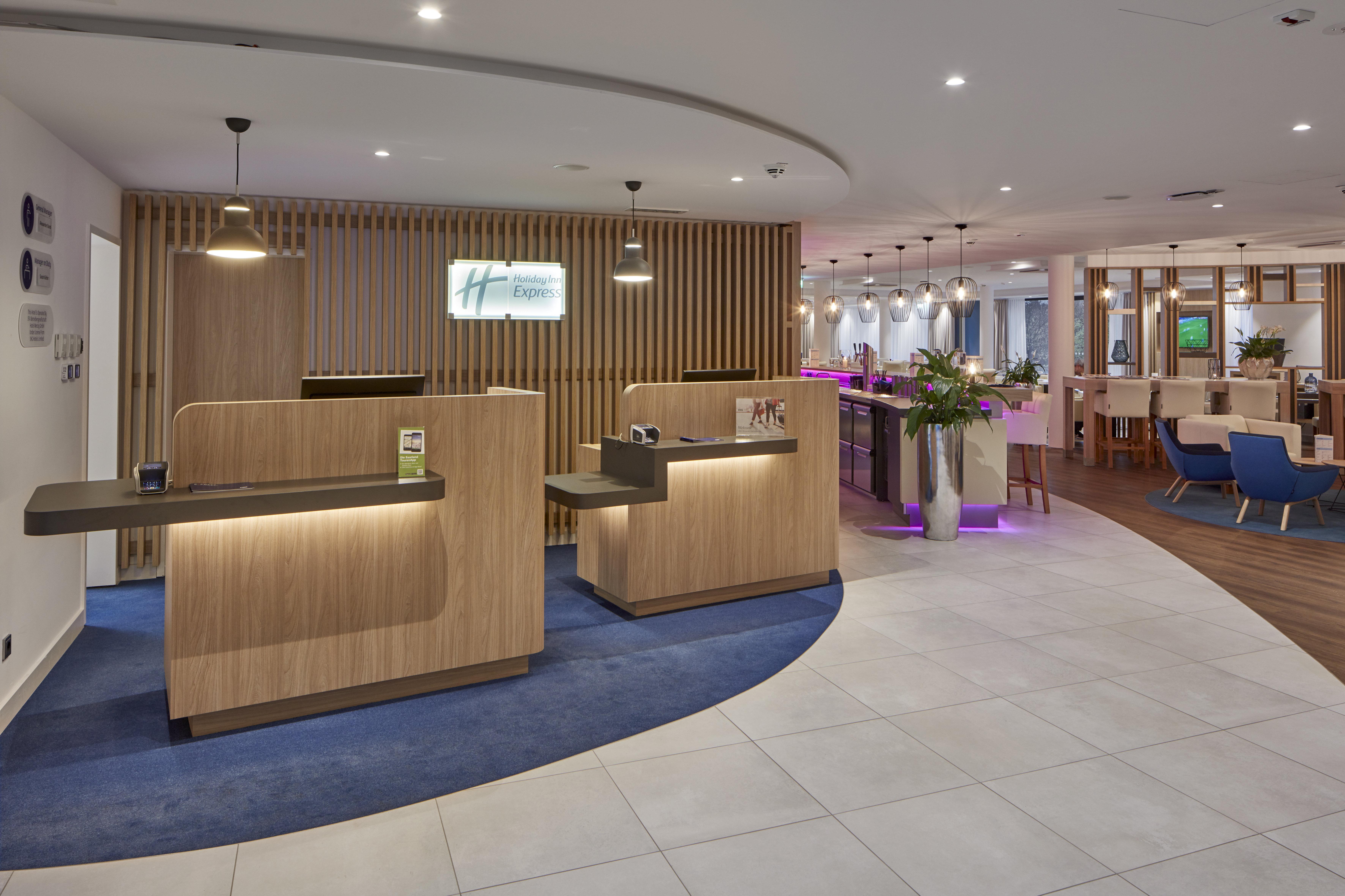 Holiday Inn Express - Merzig By Ihg Eksteriør billede