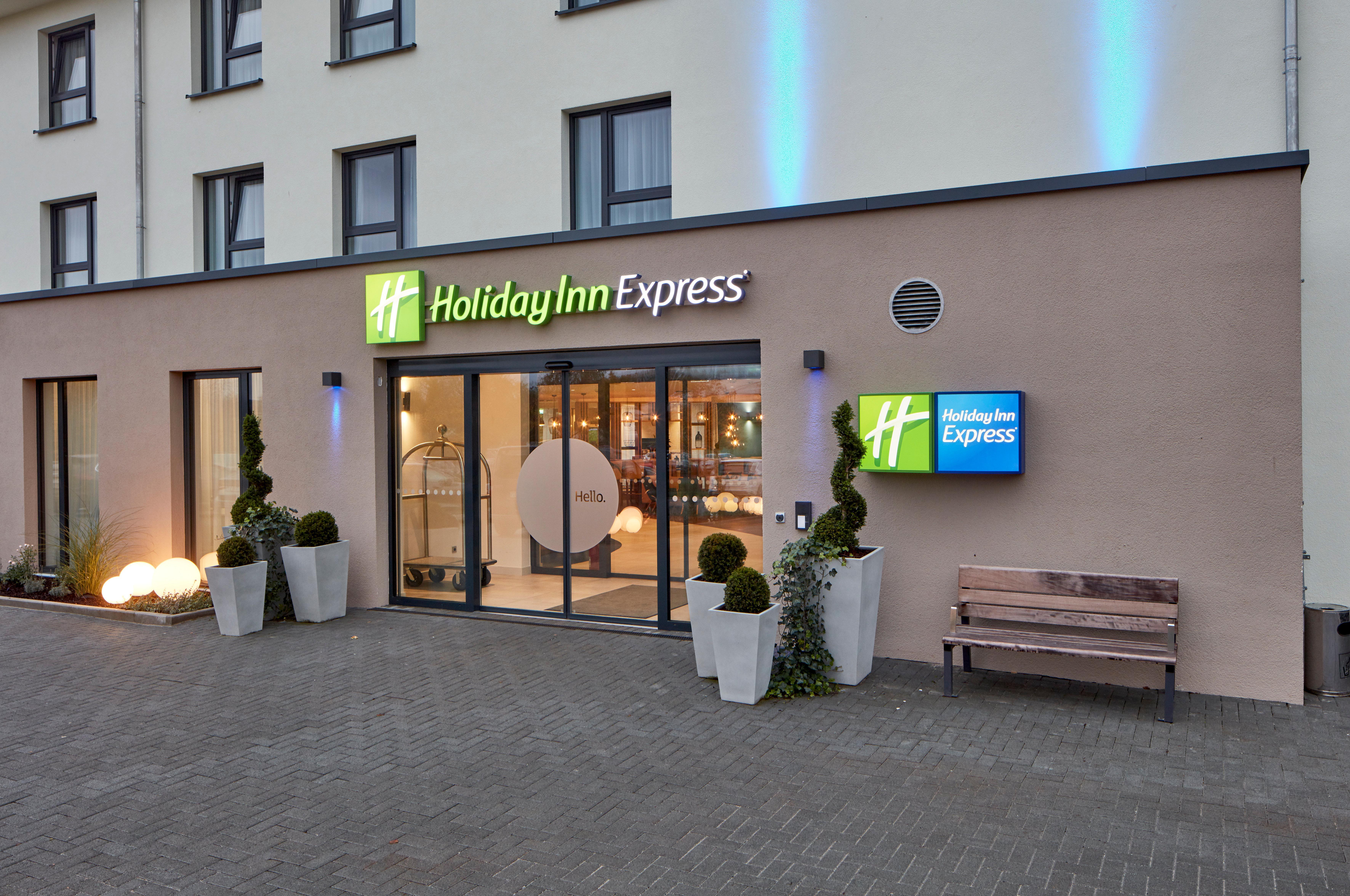 Holiday Inn Express - Merzig By Ihg Eksteriør billede